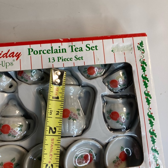 Holiday Miniature fruit Tea Set - Picture 2 of 3
